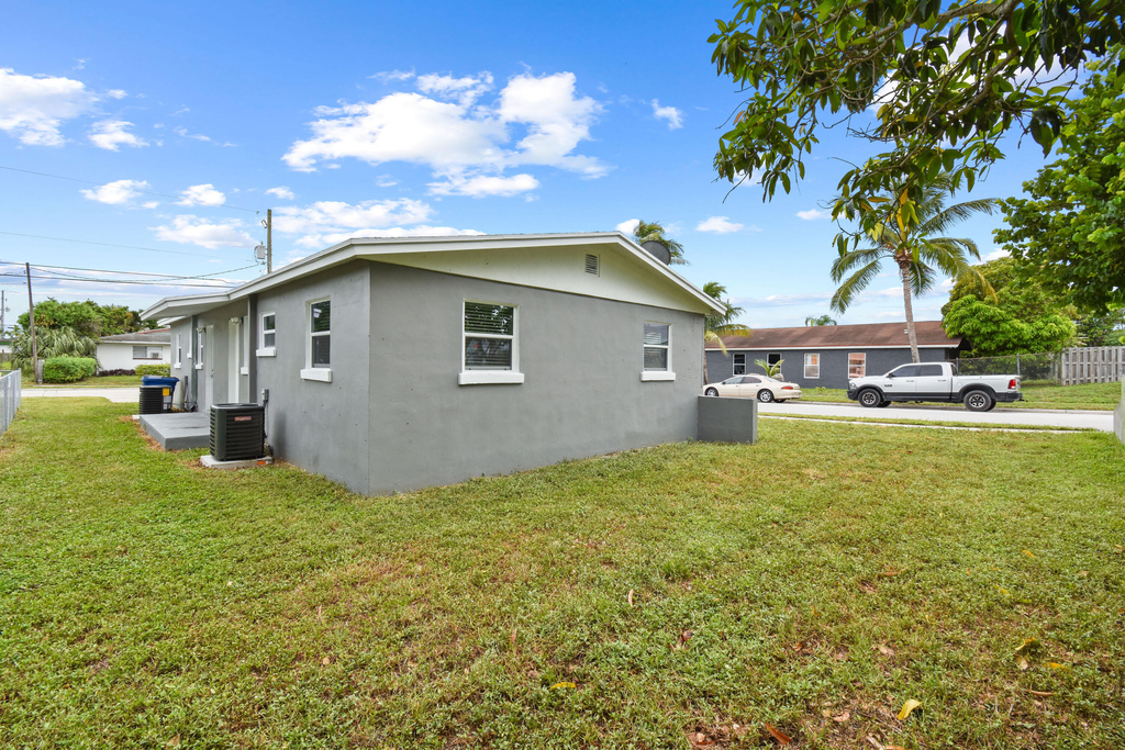 968 W 9th Street - Photo 27
