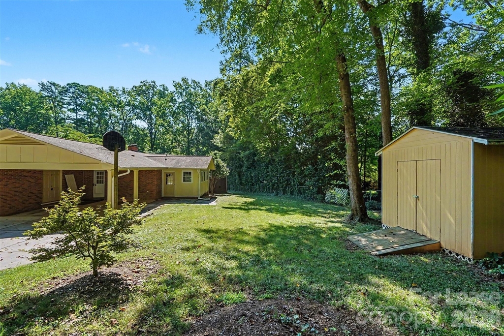 7017 Linda Lake Drive - Photo 21