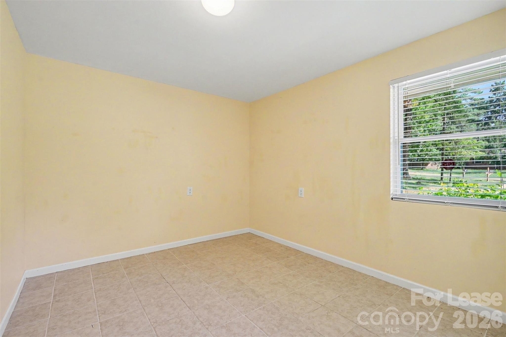 7017 Linda Lake Drive - Photo 15