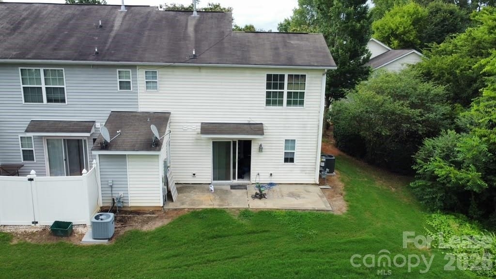 10131 Ballyclare Court - Photo 26