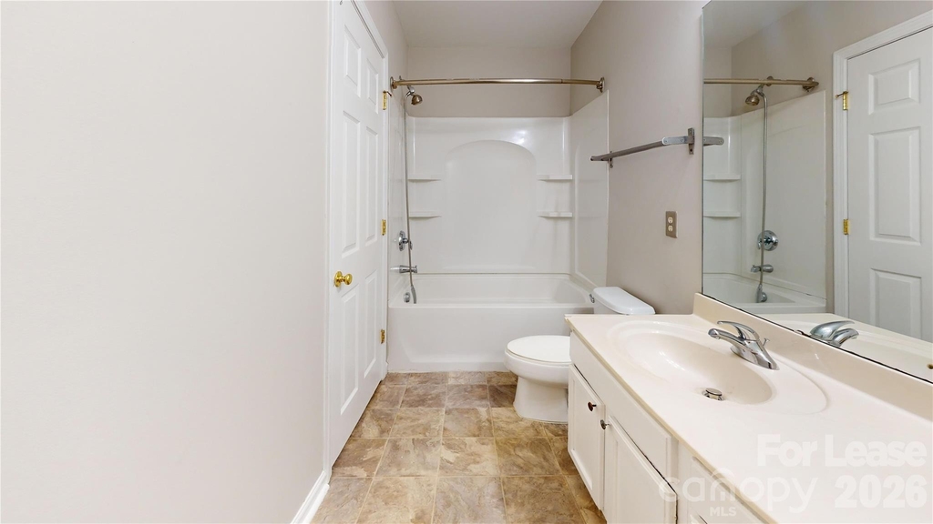 10131 Ballyclare Court - Photo 13