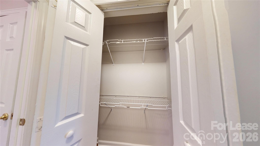 10131 Ballyclare Court - Photo 15