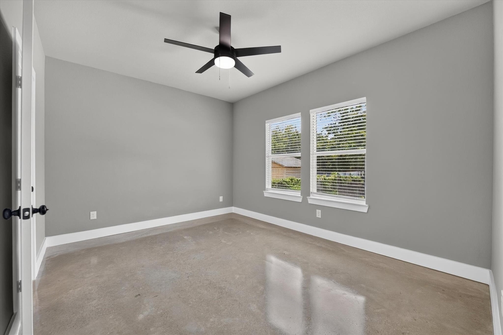 2817 Clinton Avenue - Photo 24