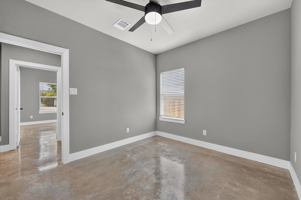 2817 Clinton Avenue - Photo 21