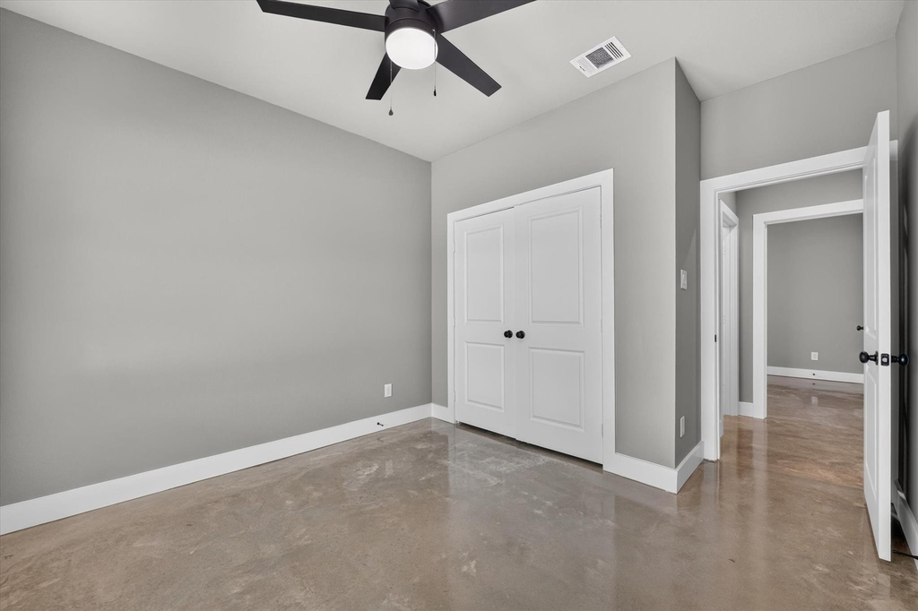 2817 Clinton Avenue - Photo 18