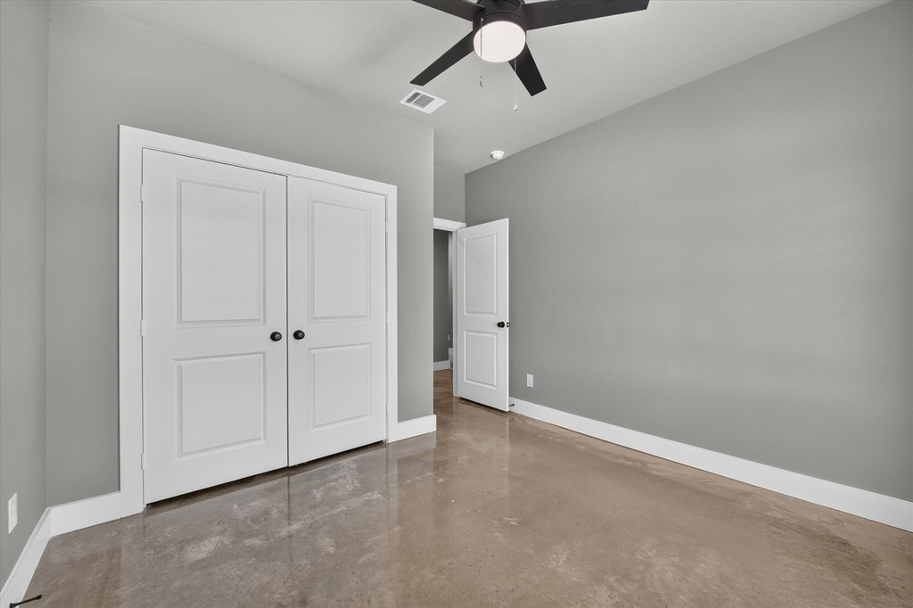 2817 Clinton Avenue - Photo 19