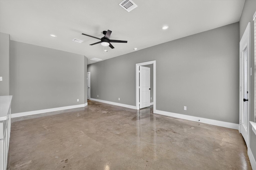 2817 Clinton Avenue - Photo 8