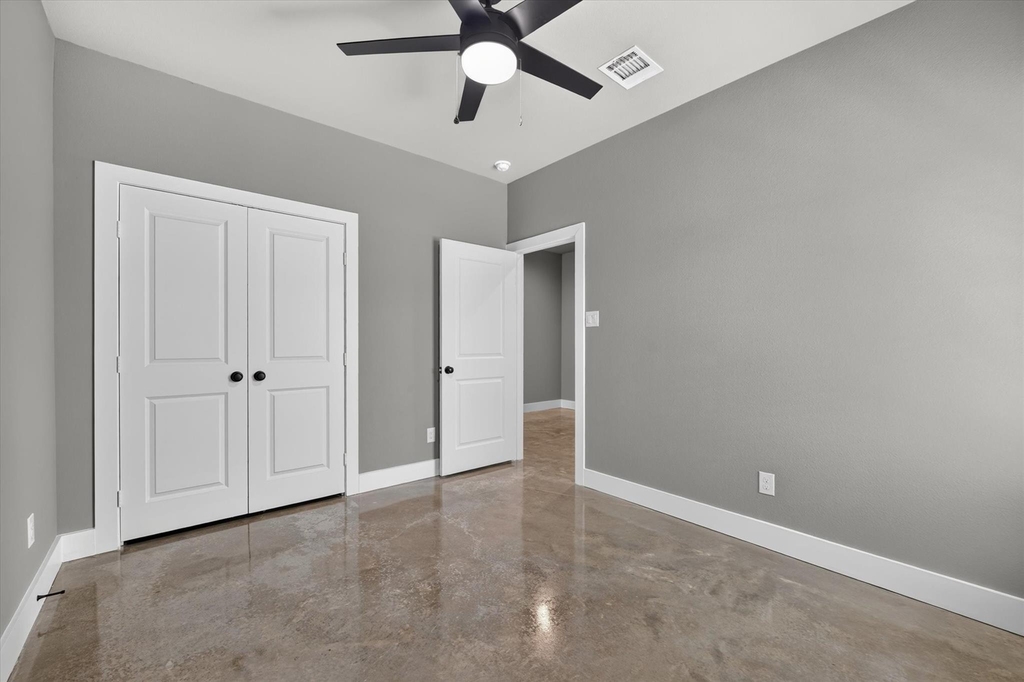 2817 Clinton Avenue - Photo 22