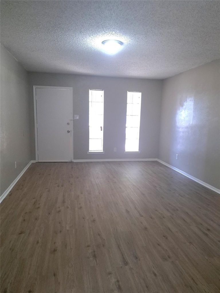 1125 Highbush Drive - Photo 9
