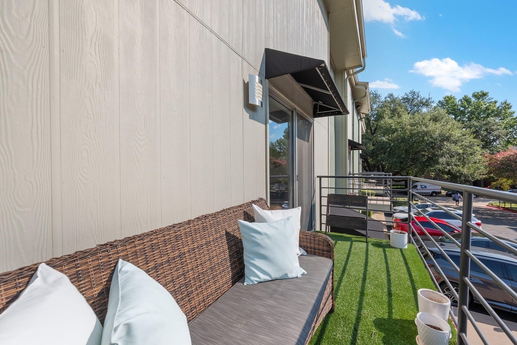 4211 Holland Avenue - Photo 15
