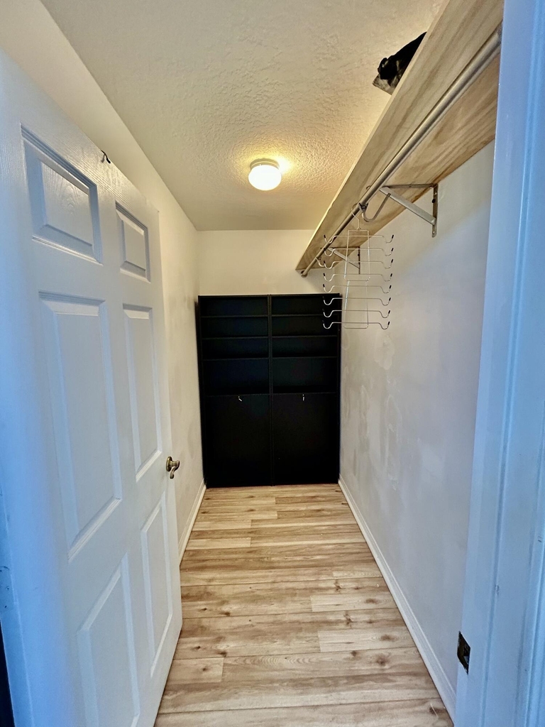 1209 Main Street - Photo 6