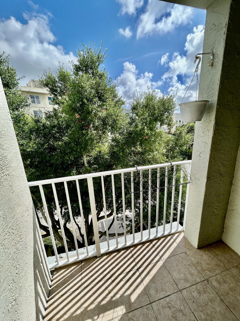1209 Main Street - Photo 8