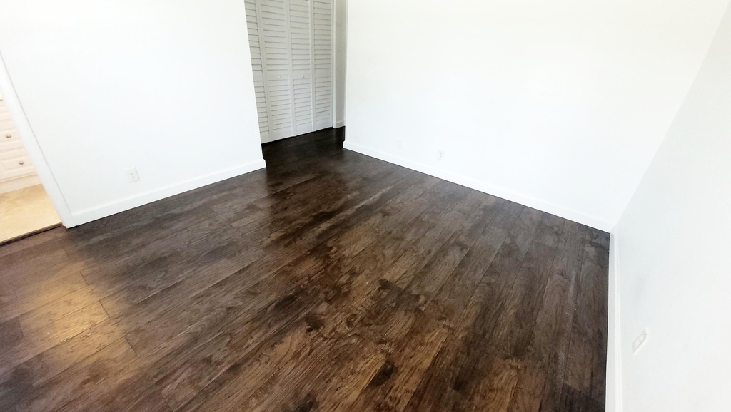 135 Village Circle - Photo 17