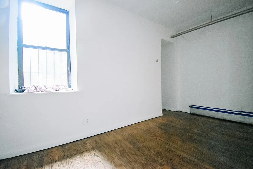 186 Claremont Avenue - Photo 4