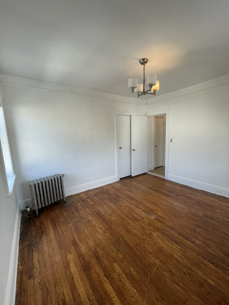 34th Avenue and 98th St - Photo 4