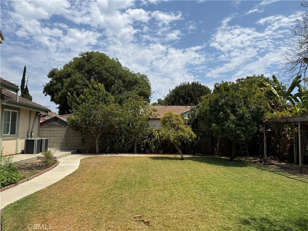 10026 Green - Photo 14