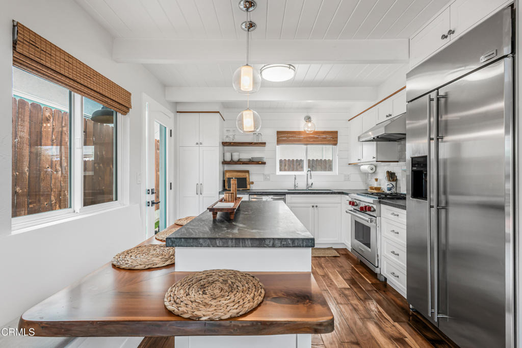 345 Hollywood Boulevard - Photo 4