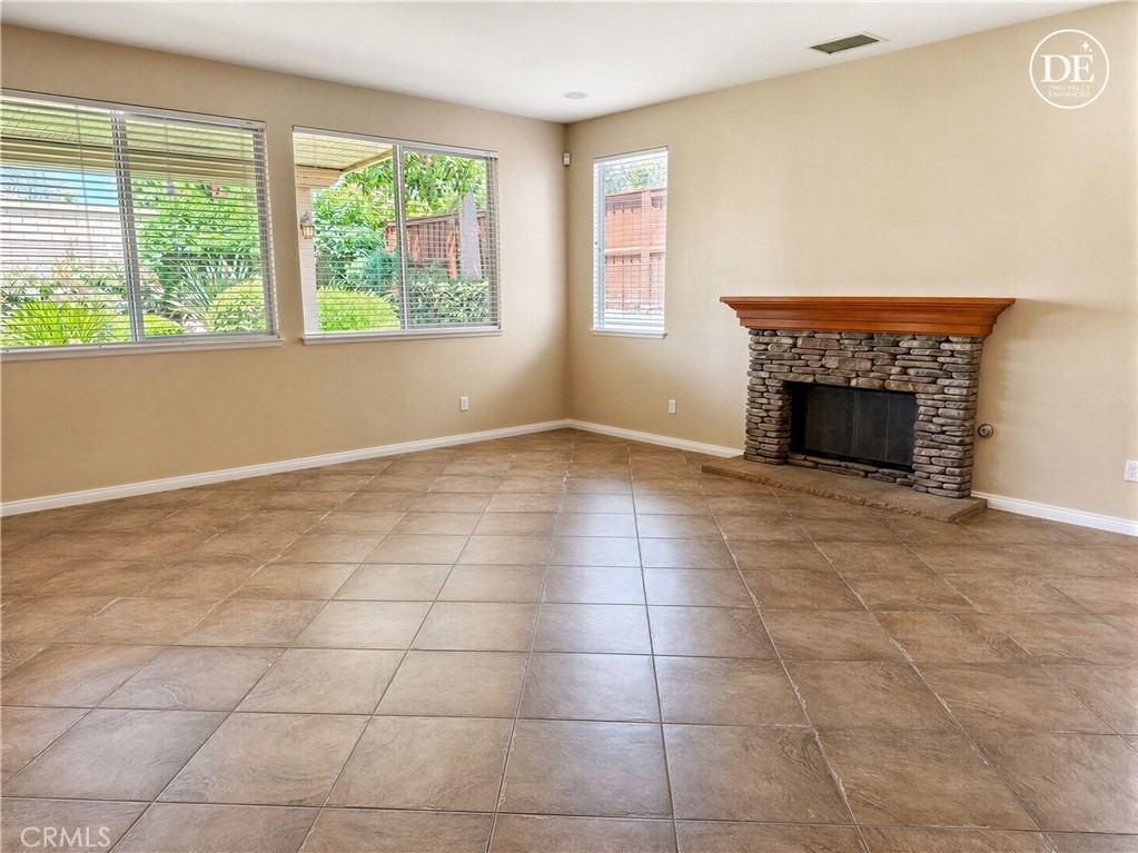 5934 Greyville - Photo 2