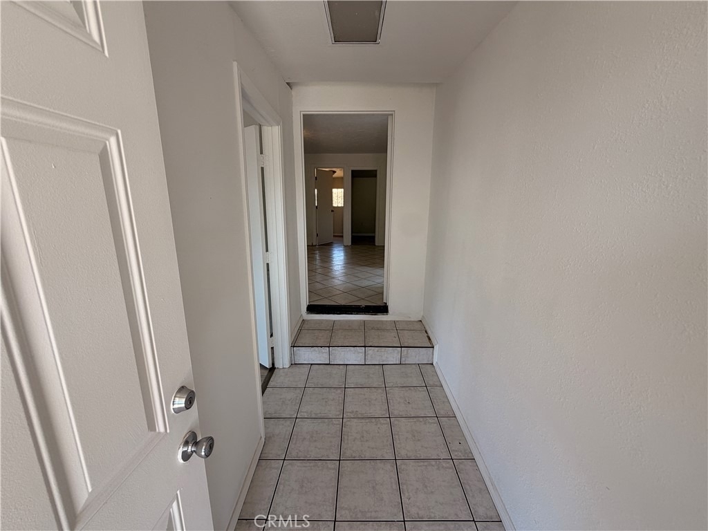 258 E Hill - Photo 9
