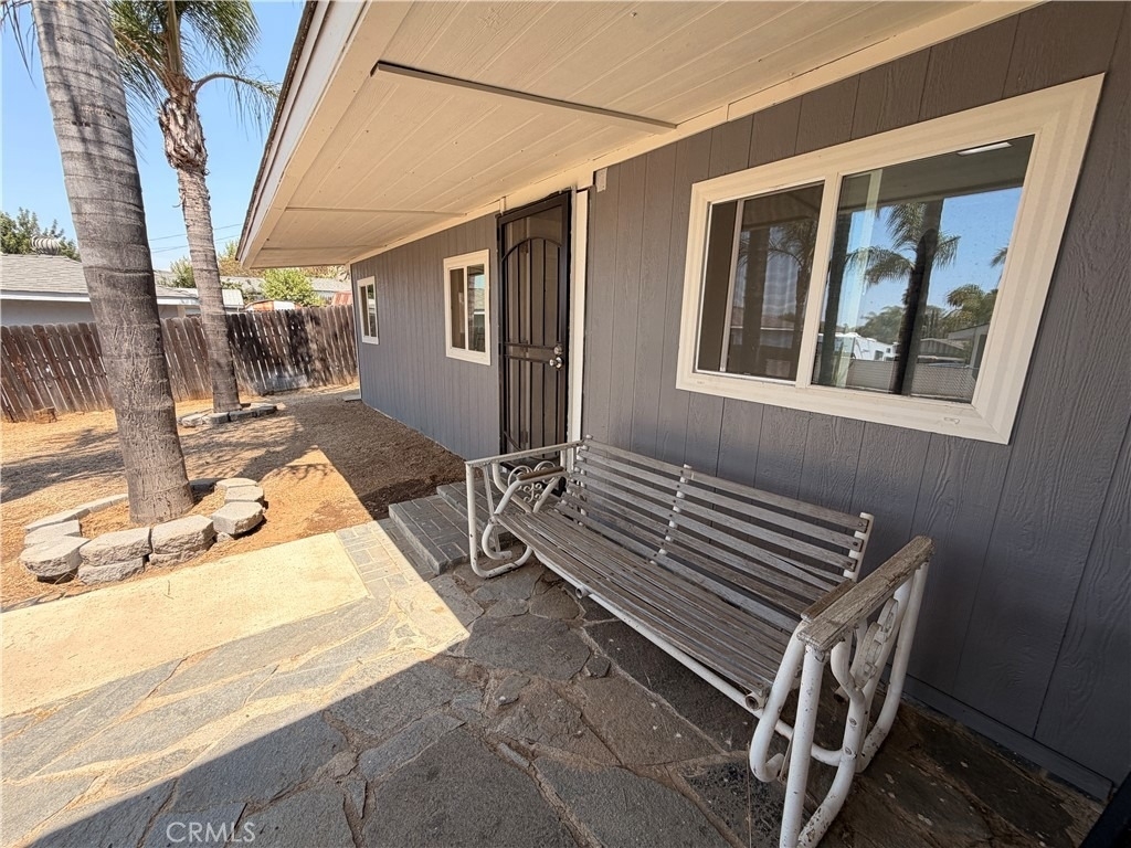 258 E Hill - Photo 8