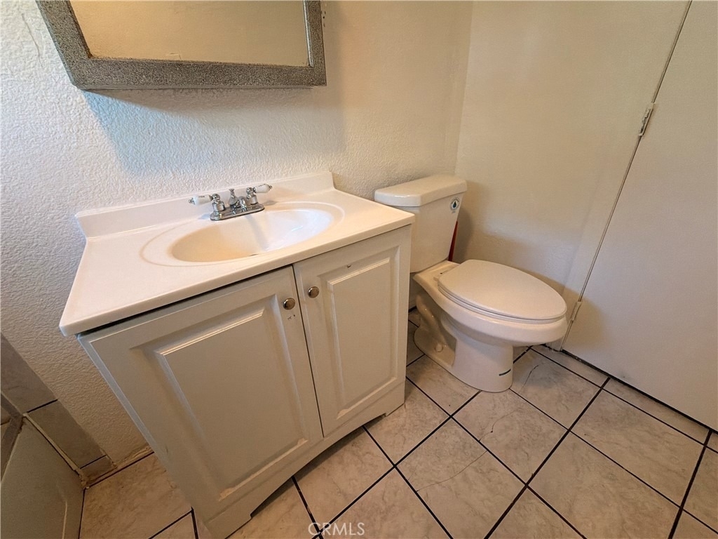 258 E Hill - Photo 19