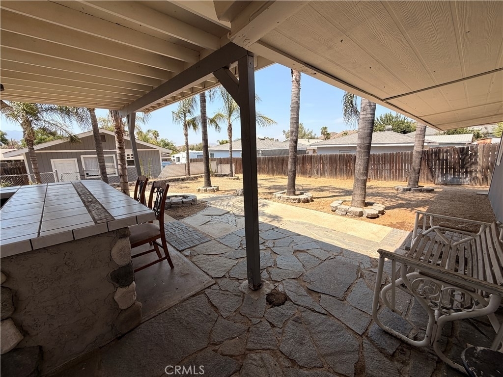 258 E Hill - Photo 7