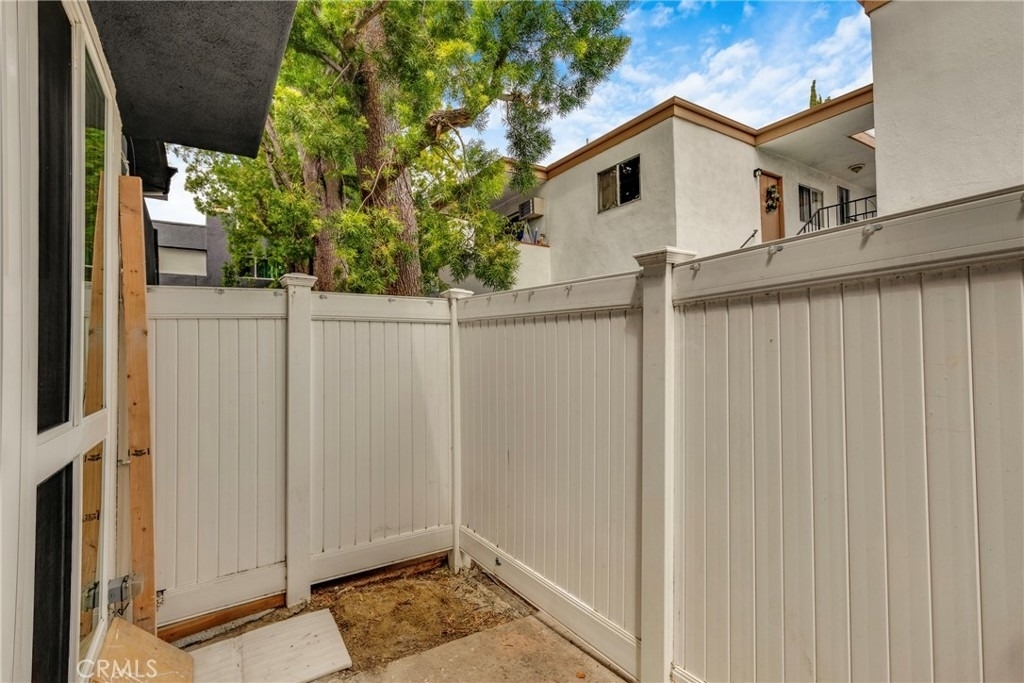 5142 Zelzah - Photo 16
