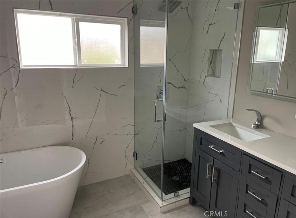 4900 Enfield - Photo 5