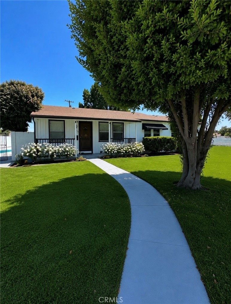 13016 Archwood Street - Photo 1