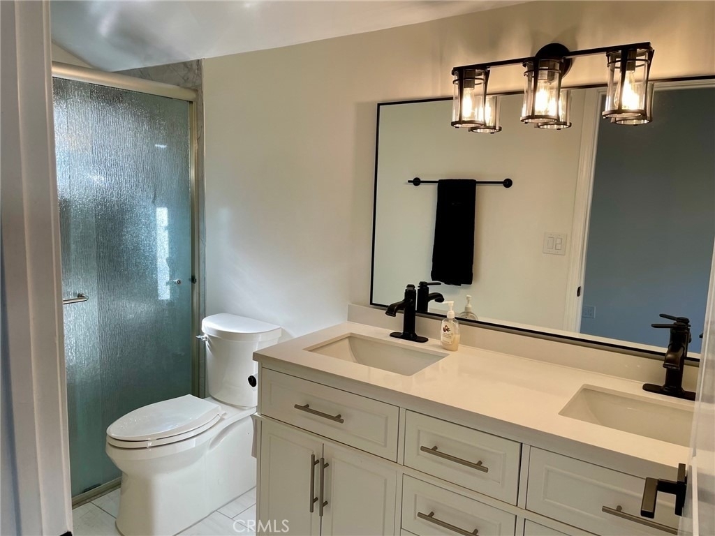 22953 Blythe Street N - Photo 9