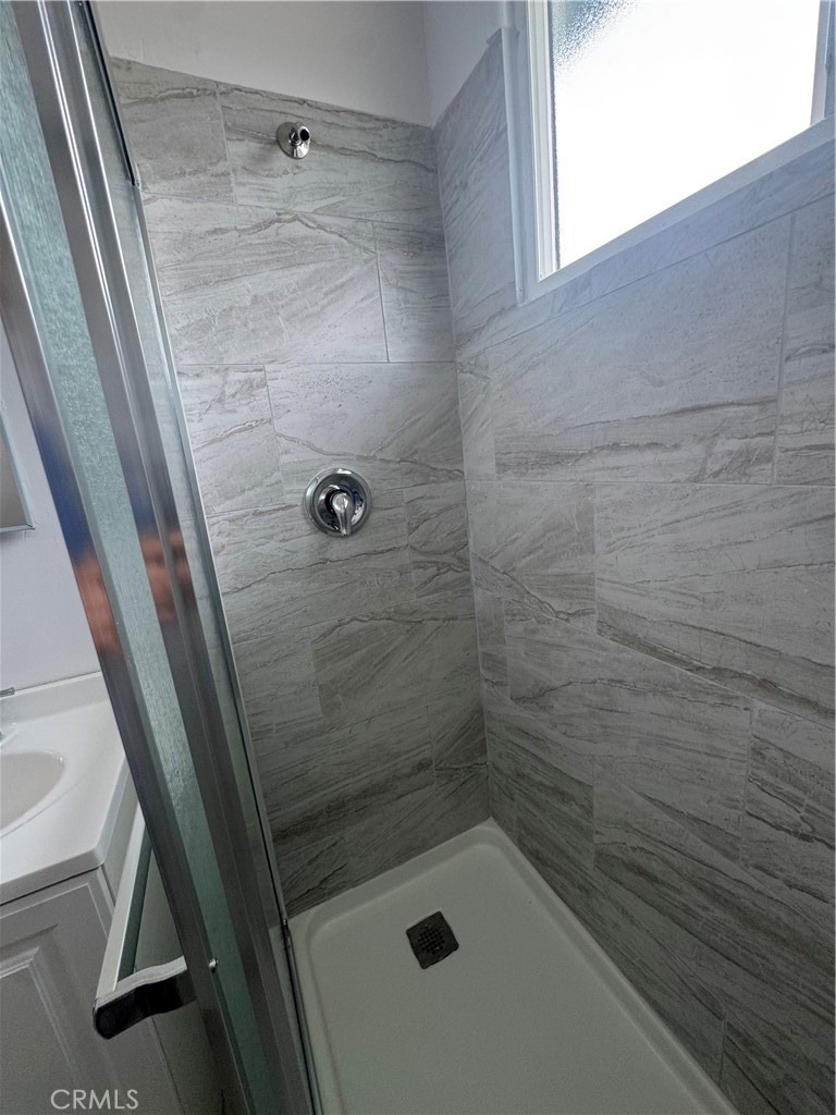 608 E Lexington Drive - Photo 6