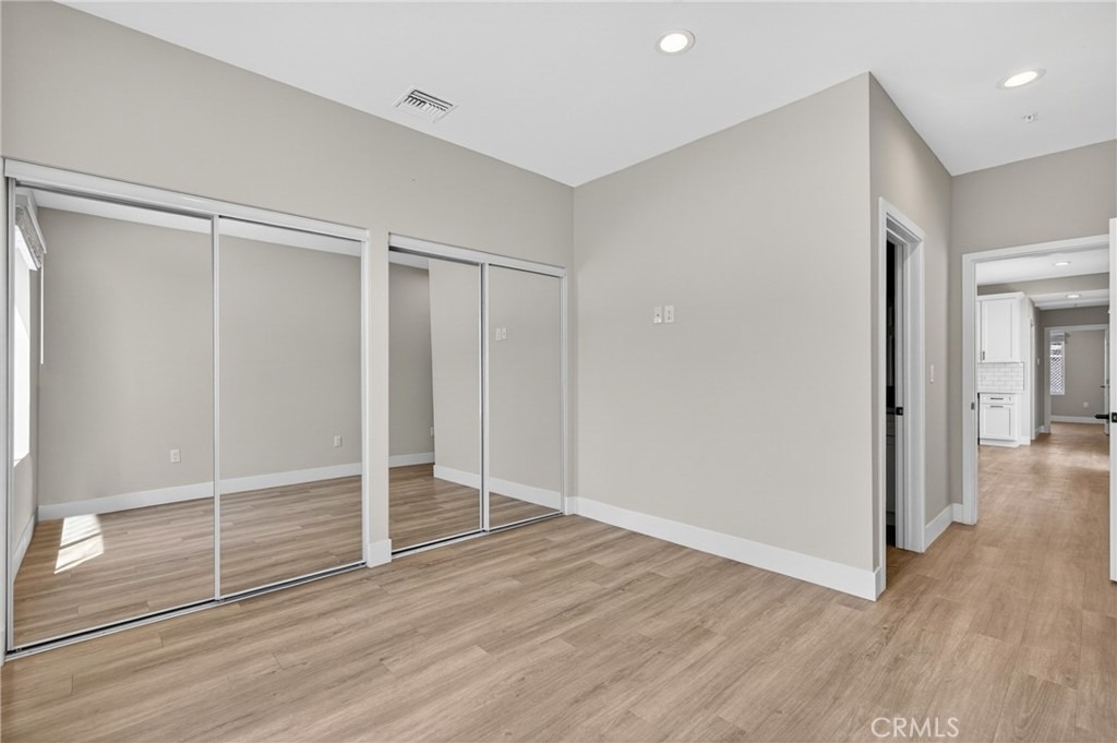8414 Burnet Avenue - Photo 15