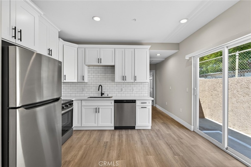 8414 Burnet Avenue - Photo 7