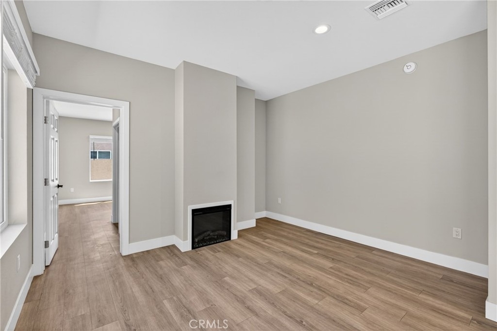 8414 Burnet Avenue - Photo 2
