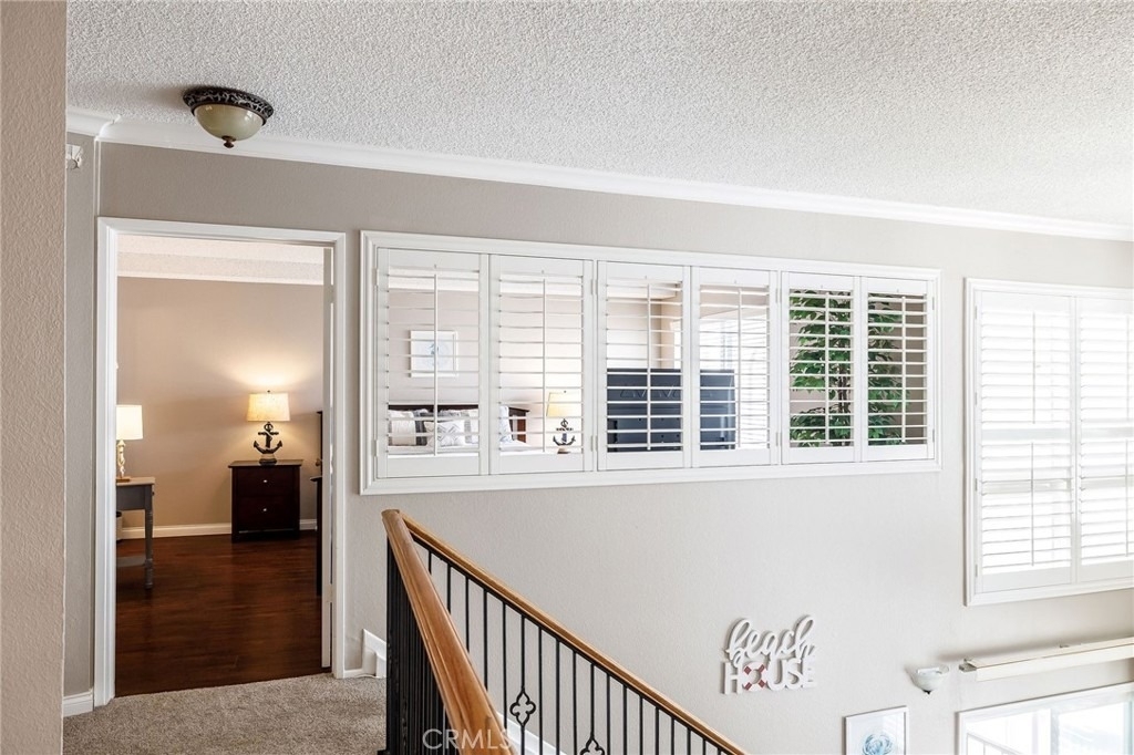 565 Esplanade - Photo 19