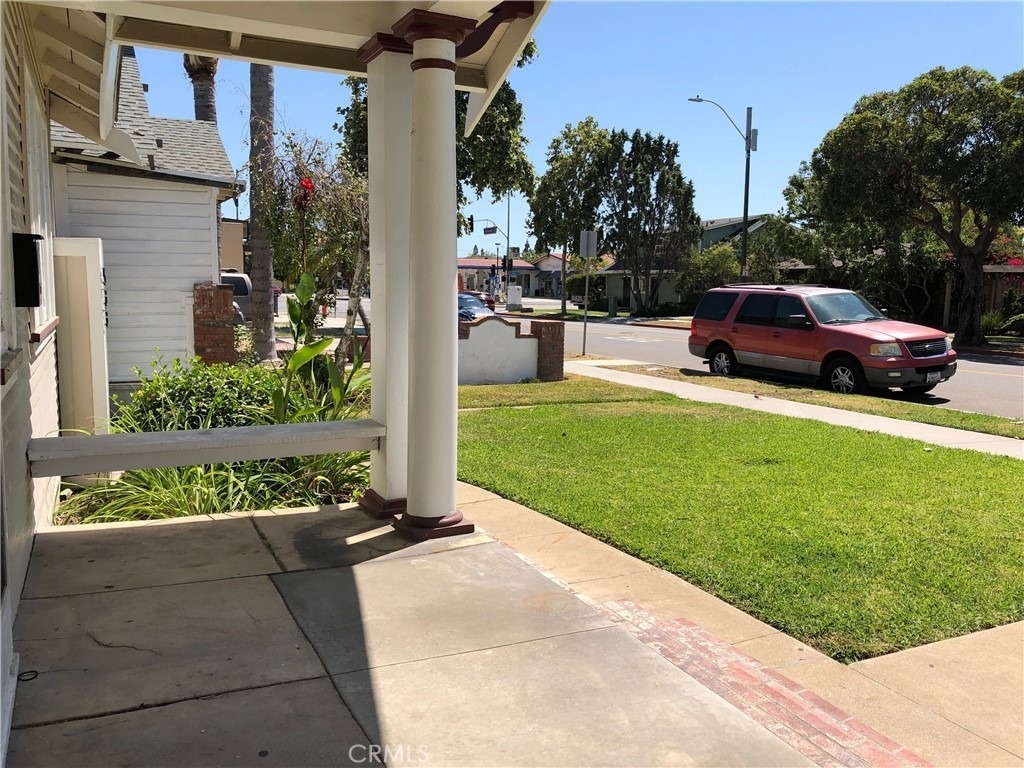 531 N Glassell Street - Photo 2