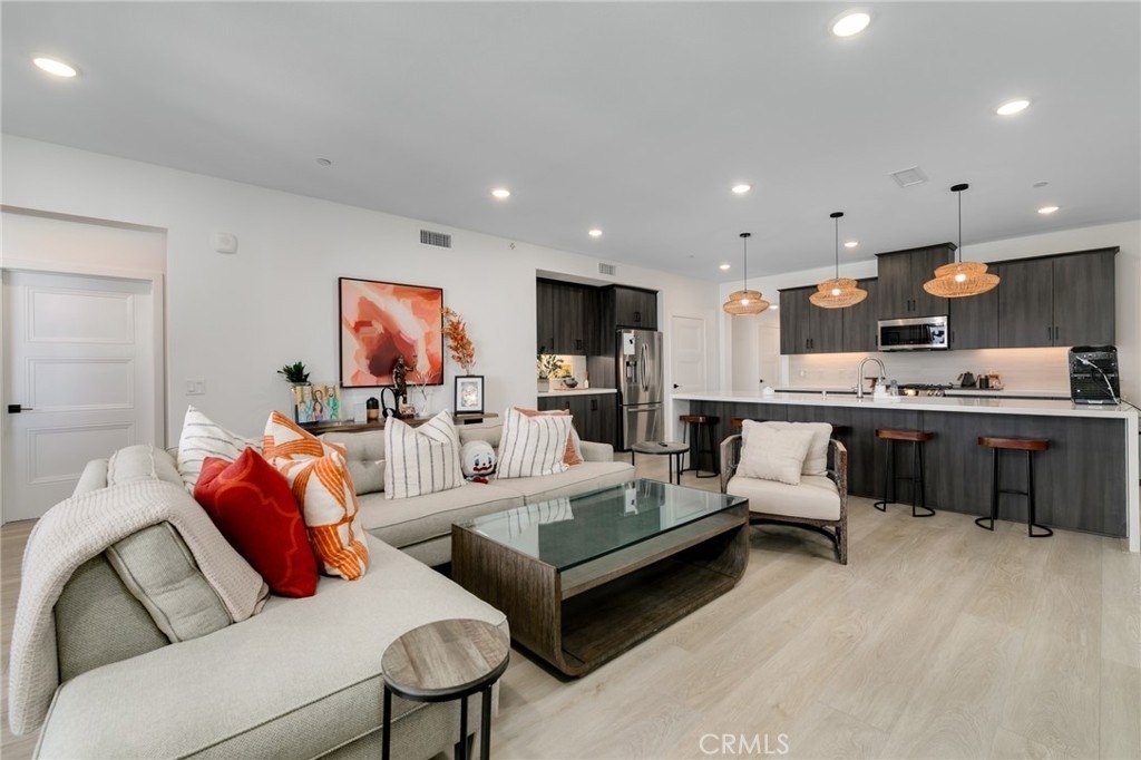 16450 Veterans Way - Photo 4