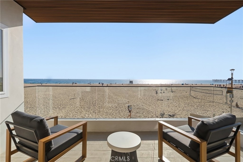 740 The Strand - Photo 11