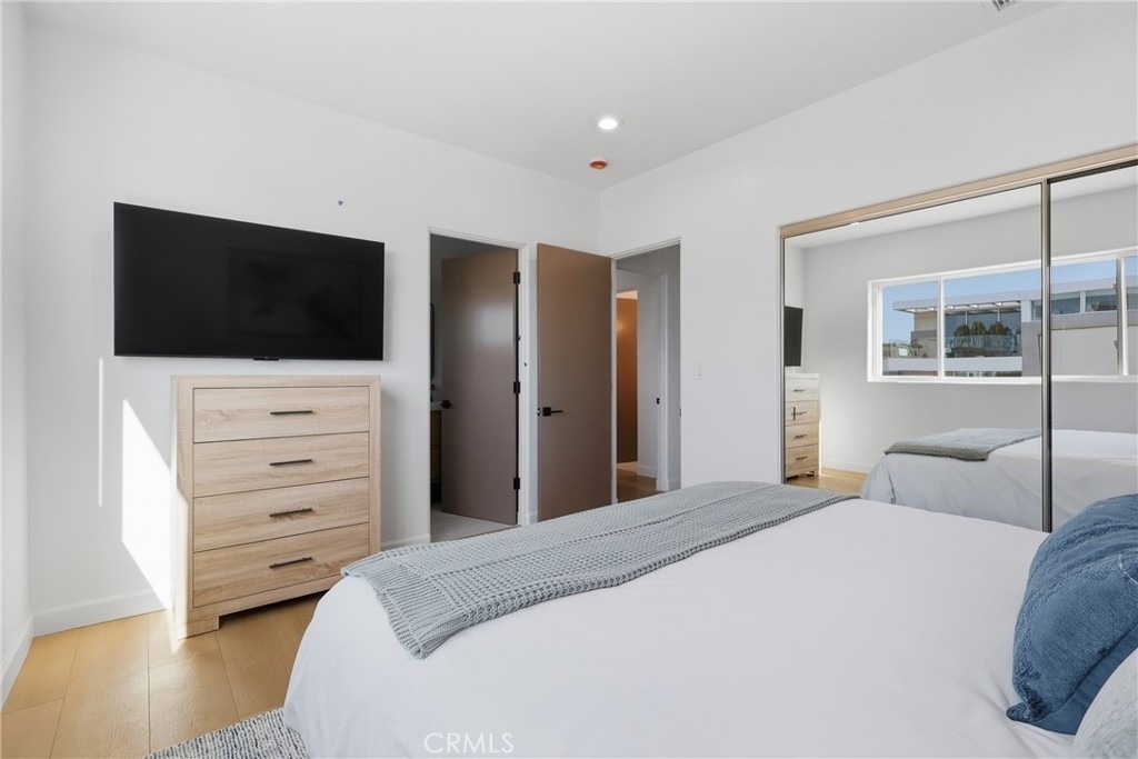 740 The Strand - Photo 18