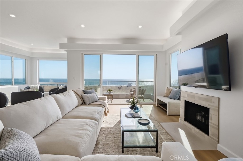740 The Strand - Photo 34