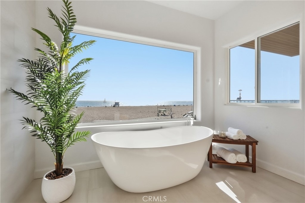 740 The Strand - Photo 14