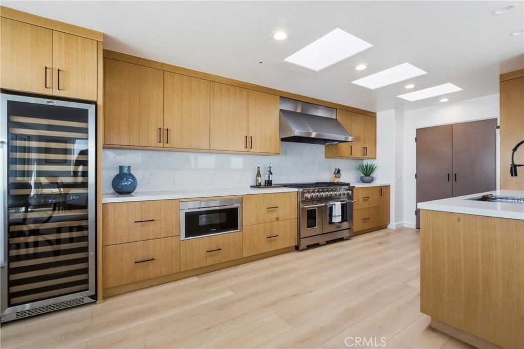 740 The Strand - Photo 28