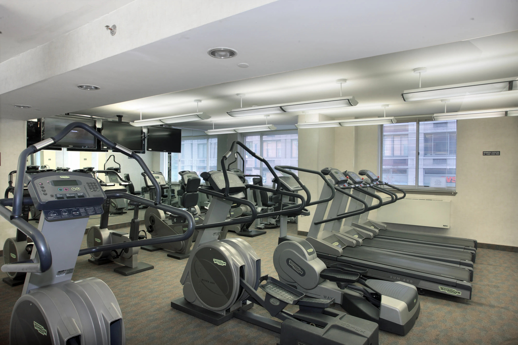 1501 Lexington Avenue - Photo 9