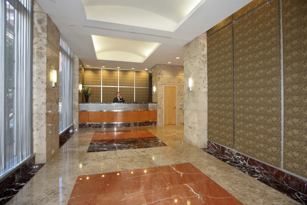 1501 Lexington Avenue - Photo 7