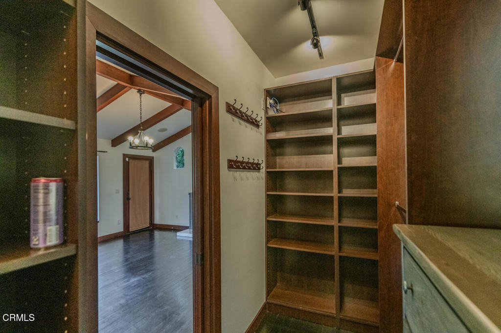 4819 Oakwood Avenue - Photo 16