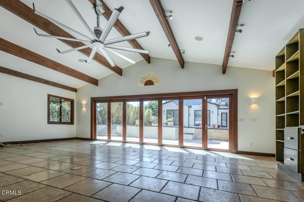 4819 Oakwood Avenue - Photo 8