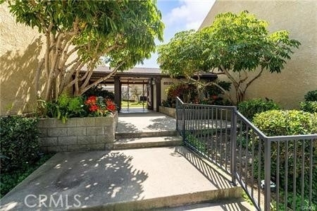 3520 Maricopa Street - Photo 2