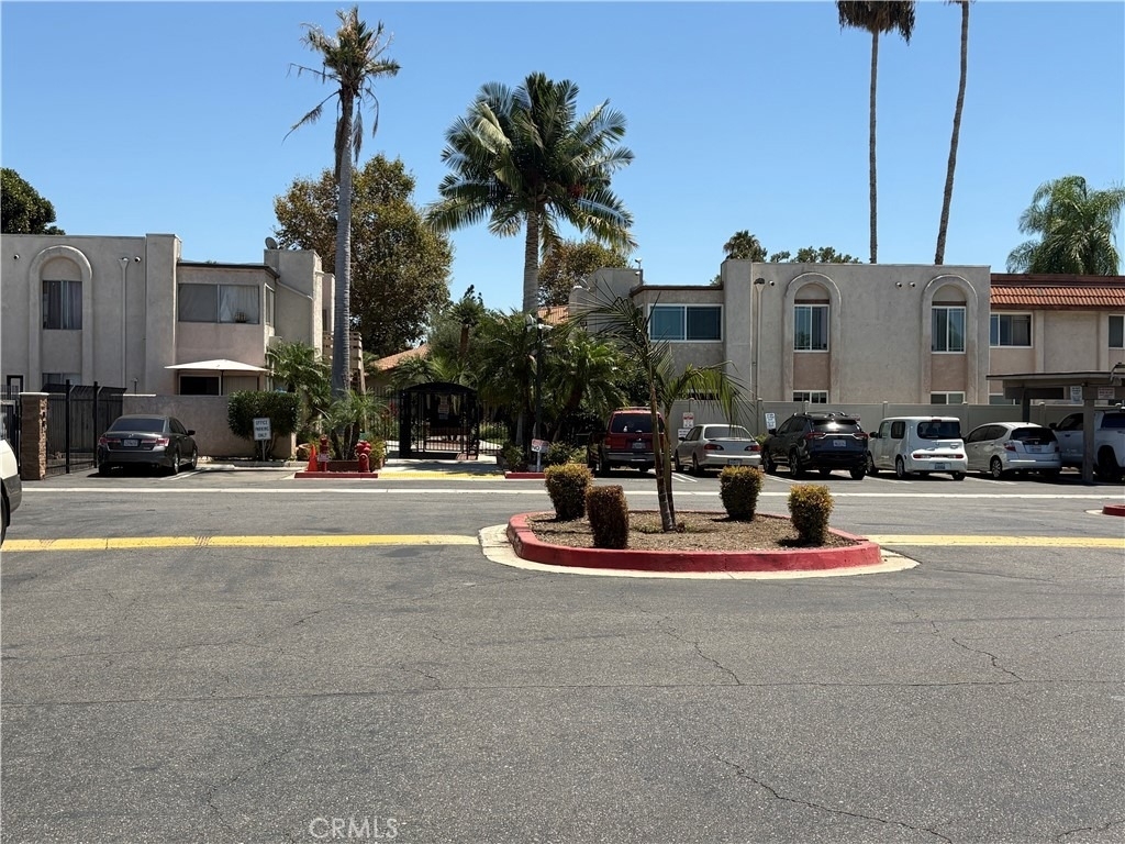 212 S. Kraemer Boulevard - Photo 19