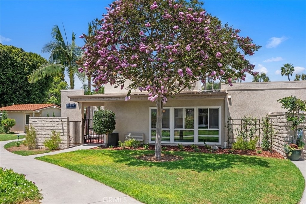 955 Calle Aragon - Photo 0