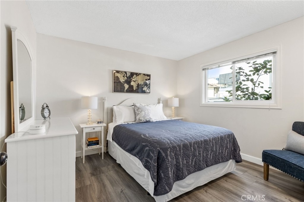 218 E Balboa - Photo 16